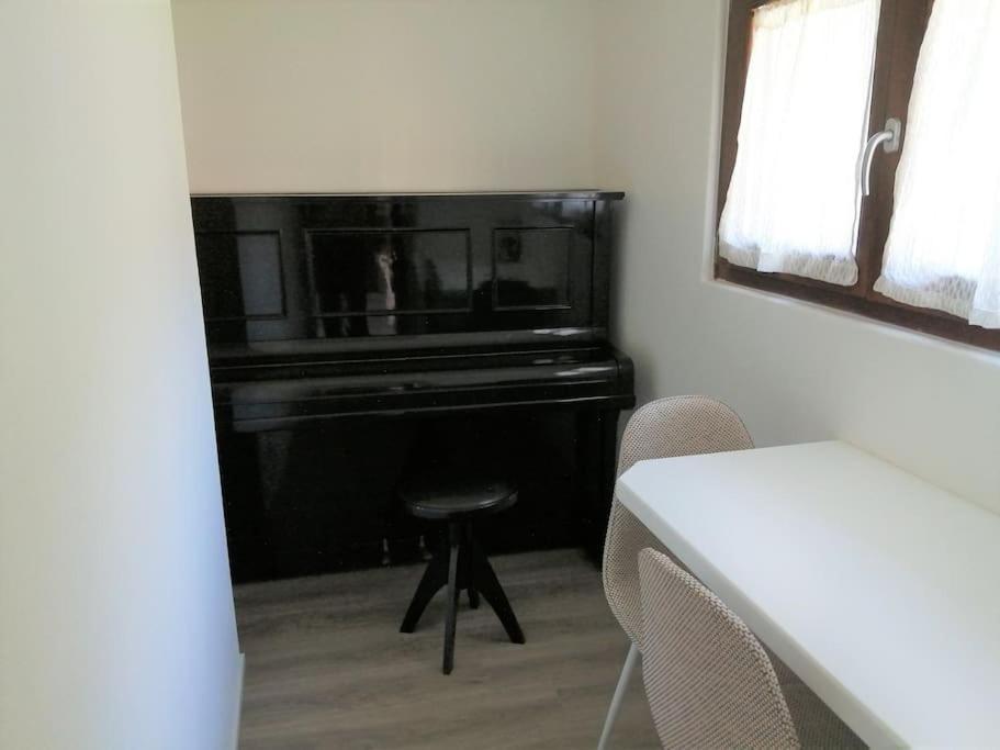 Stefania'S Corner, Apartment In Bergamo Buitenkant foto