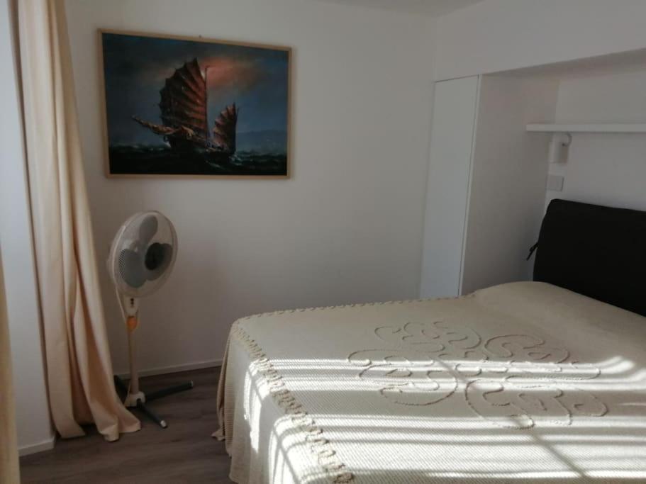 Stefania'S Corner, Apartment In Bergamo Buitenkant foto